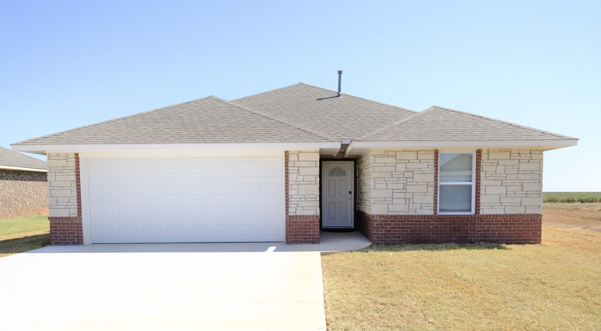 1704 Sommerset, a quality fully furnished Altus AFB crash pad with Aviator Crashpad. Family Crashpad